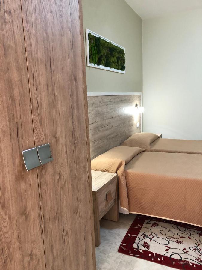 Hotel Centrale 콰르투 산텔레나 외부 사진